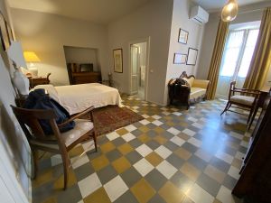 0F5E6472-B7F2-4832-B183-8EE473D1D9D6