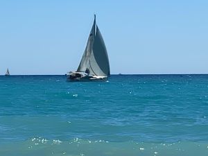 3828768F-417E-421C-A682-B0D57A479B3A