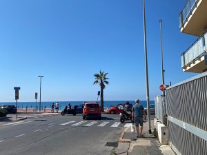 50CD6C9B-27D7-495D-B902-3603131A3E6B