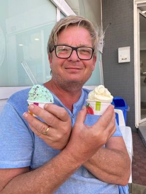 6F3CAF08-33B1-4C10-8D30-FC0A7A6C23F1 4 5005 c