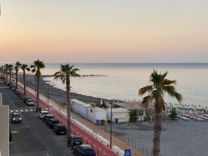 90CF7165-0CD0-4366-B109-DE78C021A36A 4 5005 c