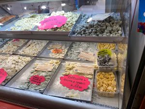 A9162F04-3850-40A2-89AE-736BE67A7D4E