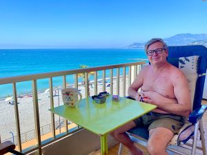 E3EF2CE8-10F6-4405-B44E-564F7D325358