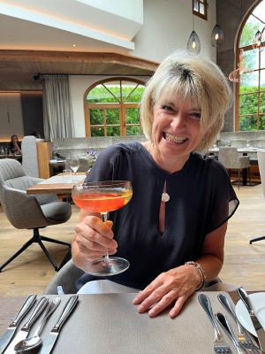 E7572F9A-15E3-4373-B49D-A4F77265902A